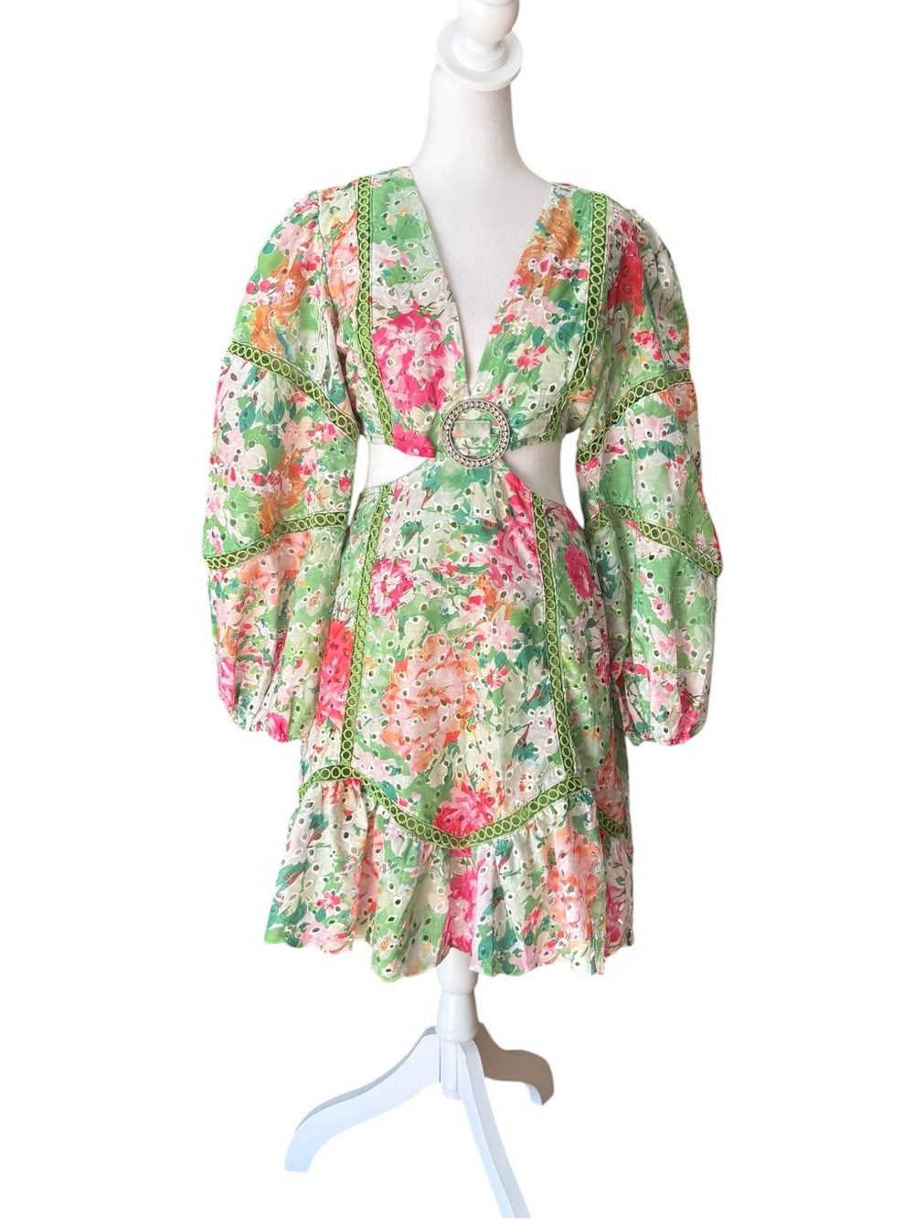 Queenia Floral Eyelet Puff Sleeve Cut Out Mini Dress Womens Size Medium NEW